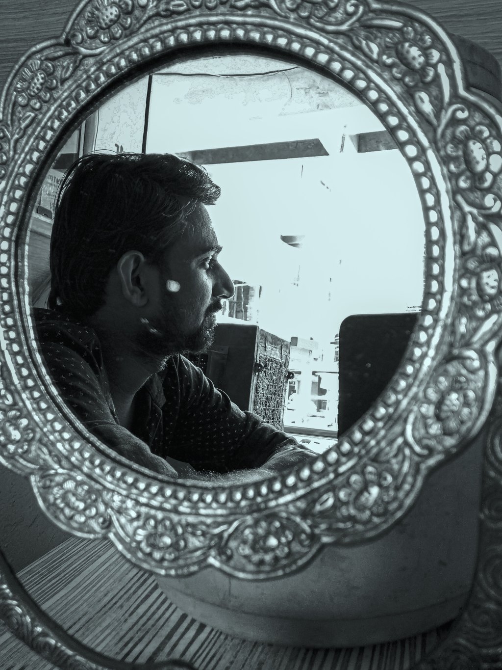 THE MIRROR #poetry by&nbsp;jay